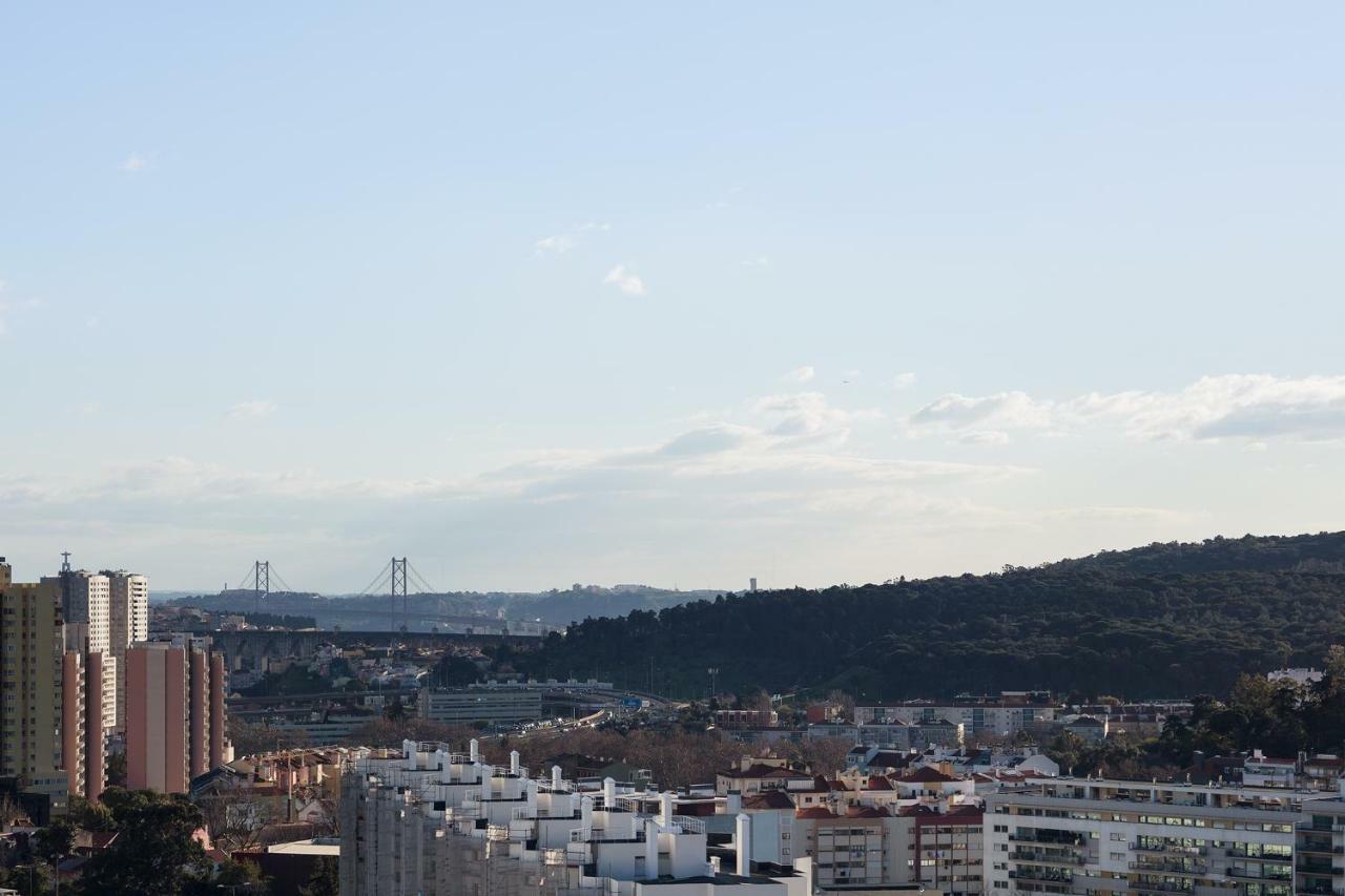 Skyscraper Riverview Lisbon With Indoor Pool Kültér fotó