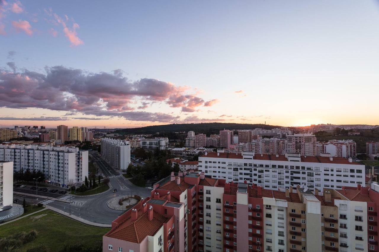 Skyscraper Riverview Lisbon With Indoor Pool Kültér fotó